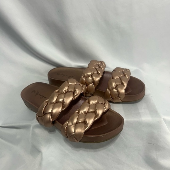 Elegant Braided rose gold Women's Sandals. - Picture 9 of 9